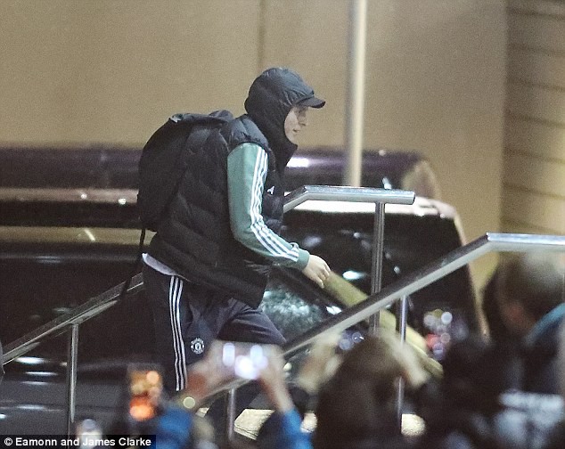 Nhân vật đặc biệt ghé thăm Man United trước đại chiến với Liverpool